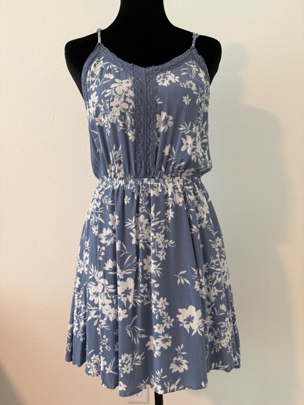 Staccato Blue and White Floral Lace-Trim Mini Dress